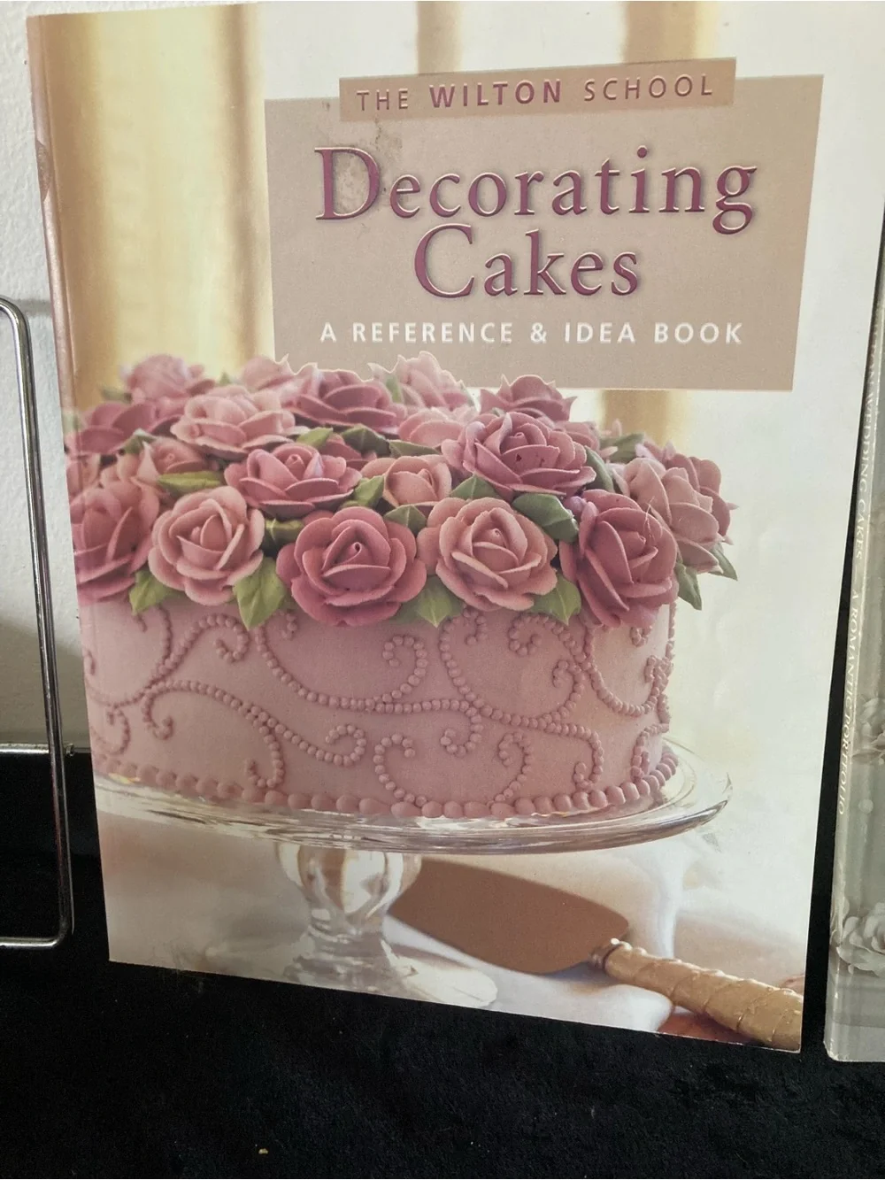 Wilton Wedding and Specialty Cake Decorating Guide Lot of 2